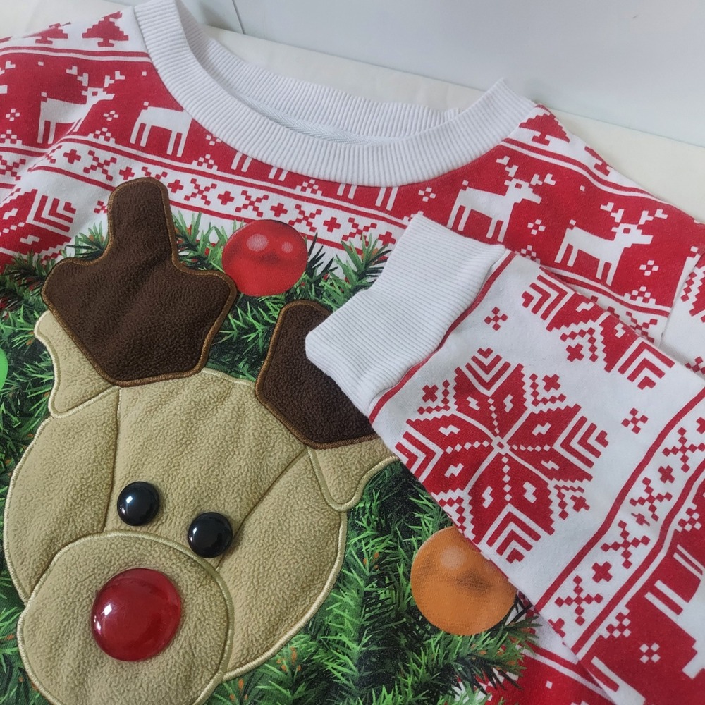 Mad Engine Ugly Christmas Sweater Reindeer Wreath Pullover Red White‎ Size LG